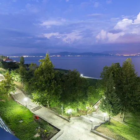 Hotel Izgrev Spa & Aquapark-3